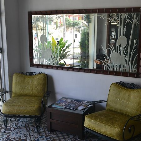 טגאיטאי Vista Real Hotel מראה חיצוני תמונה