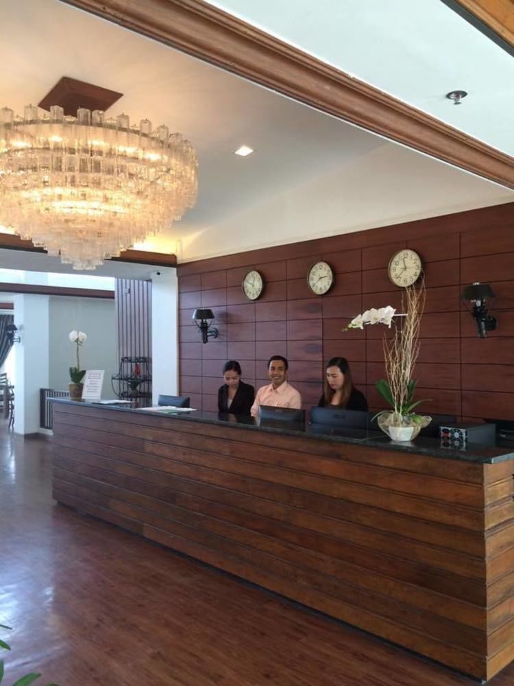 טגאיטאי Vista Real Hotel מראה חיצוני תמונה