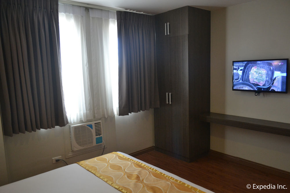 טגאיטאי Vista Real Hotel מראה חיצוני תמונה