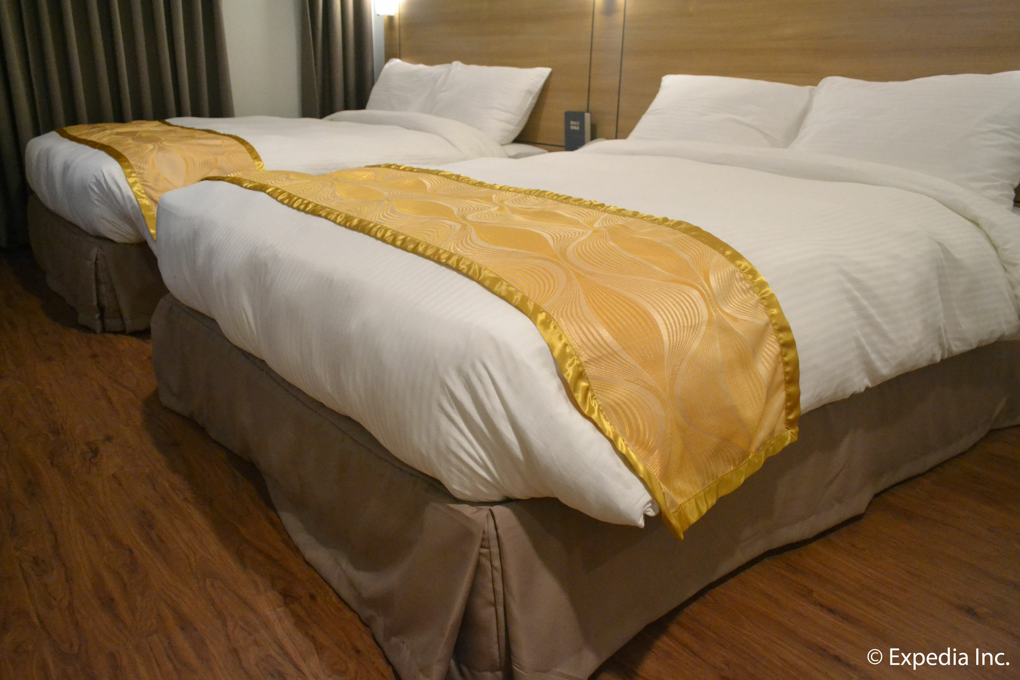 טגאיטאי Vista Real Hotel מראה חיצוני תמונה